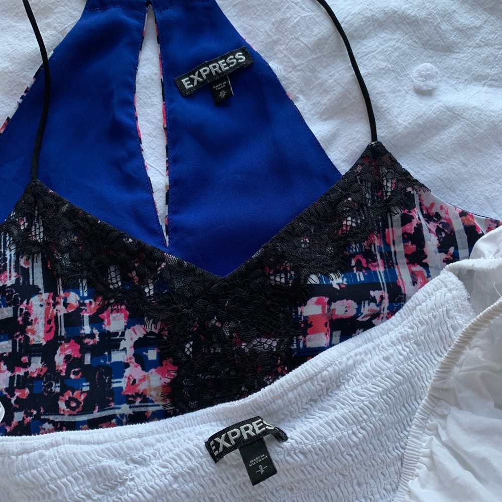 Ladies Top Bundle-Express - Picture 2 of 2